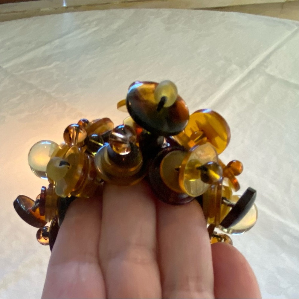 Button Bracelet - Picture 3 of 10